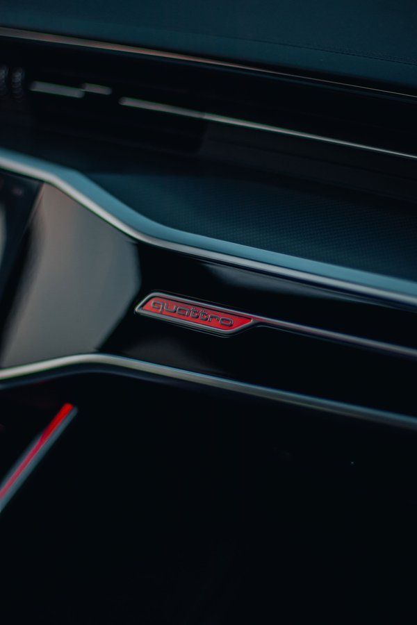Audi RS6 C8