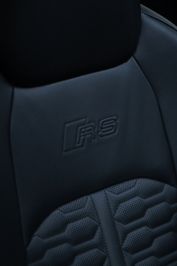 Audi RS6 C8